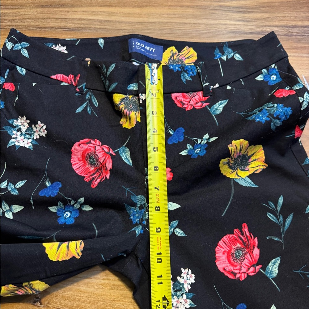 NWT Old Navy Black Floral Straight Leg Pants Size 10 Tall - Picture 4 of 10